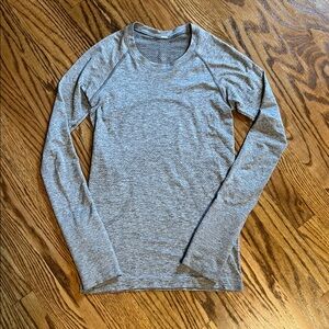 Lululemon Swiftly Tech long sleeve